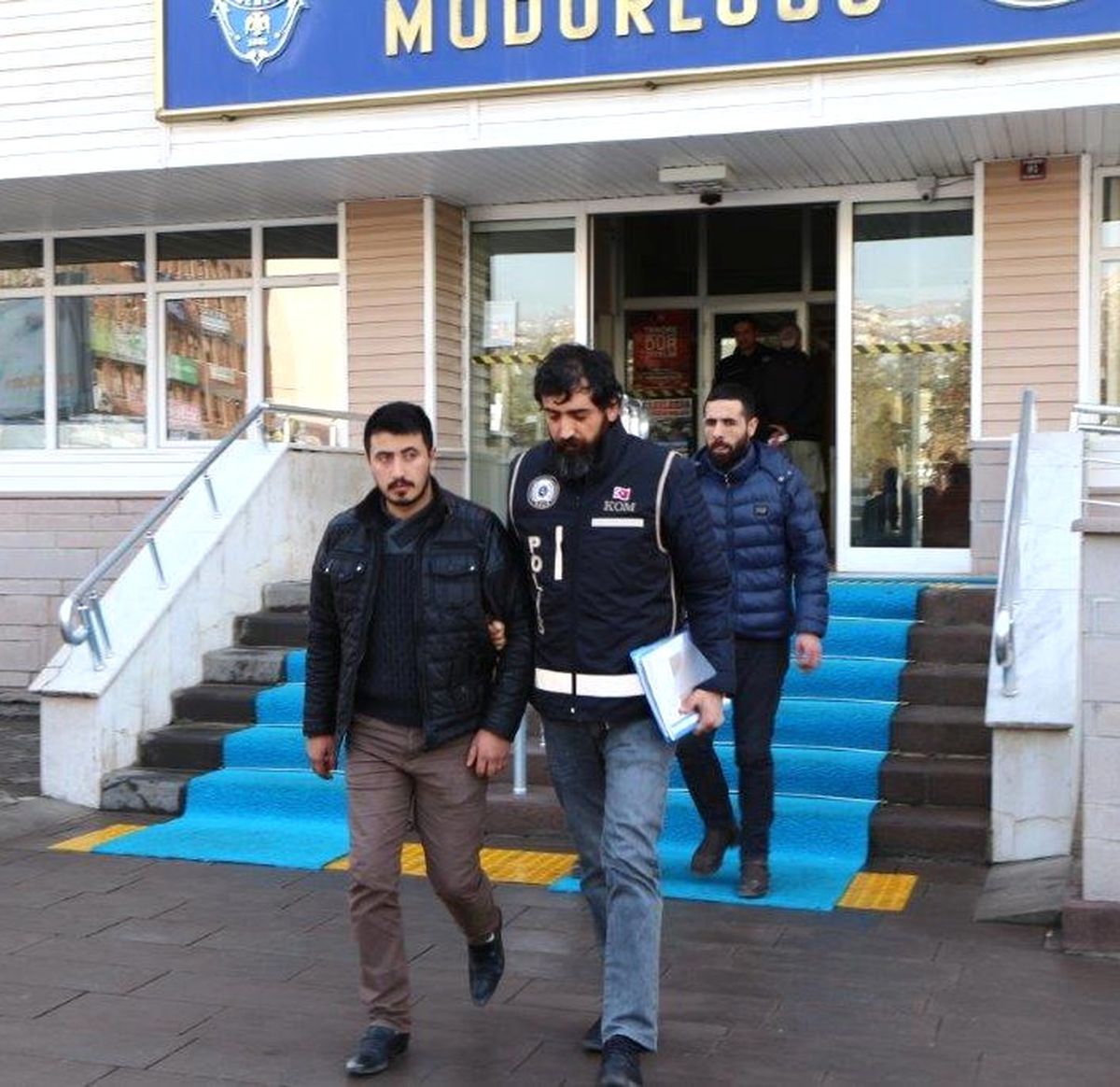 Kırıkkale\'de Silah Satıcılarına Suçüstü