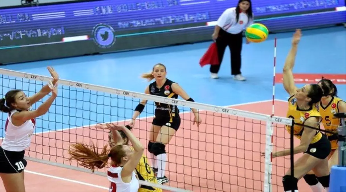 Lider Vakıfbank, Uralochka-Ntmk Karşısında