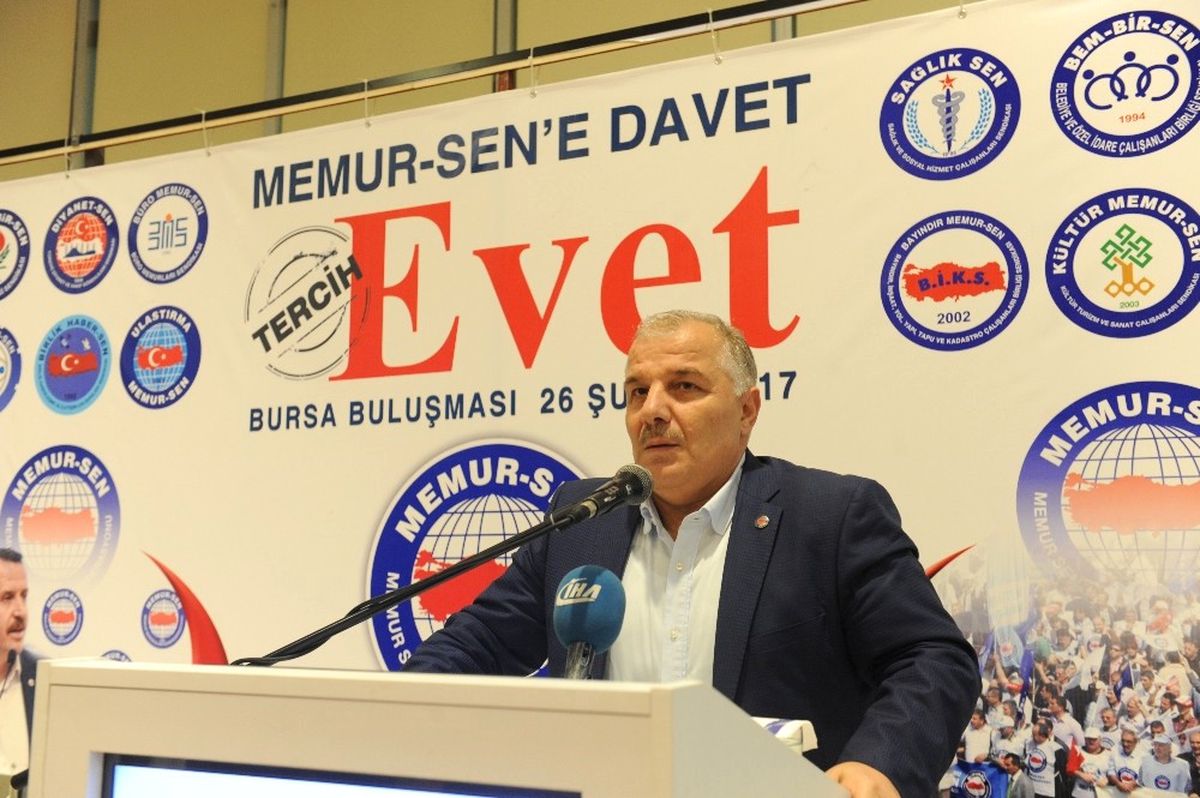 Memur-Sen\'den Referandum Toplantısı