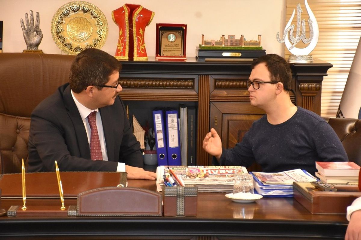 Özel Çocuklardan Başkan Çelik\'e Teşekkür