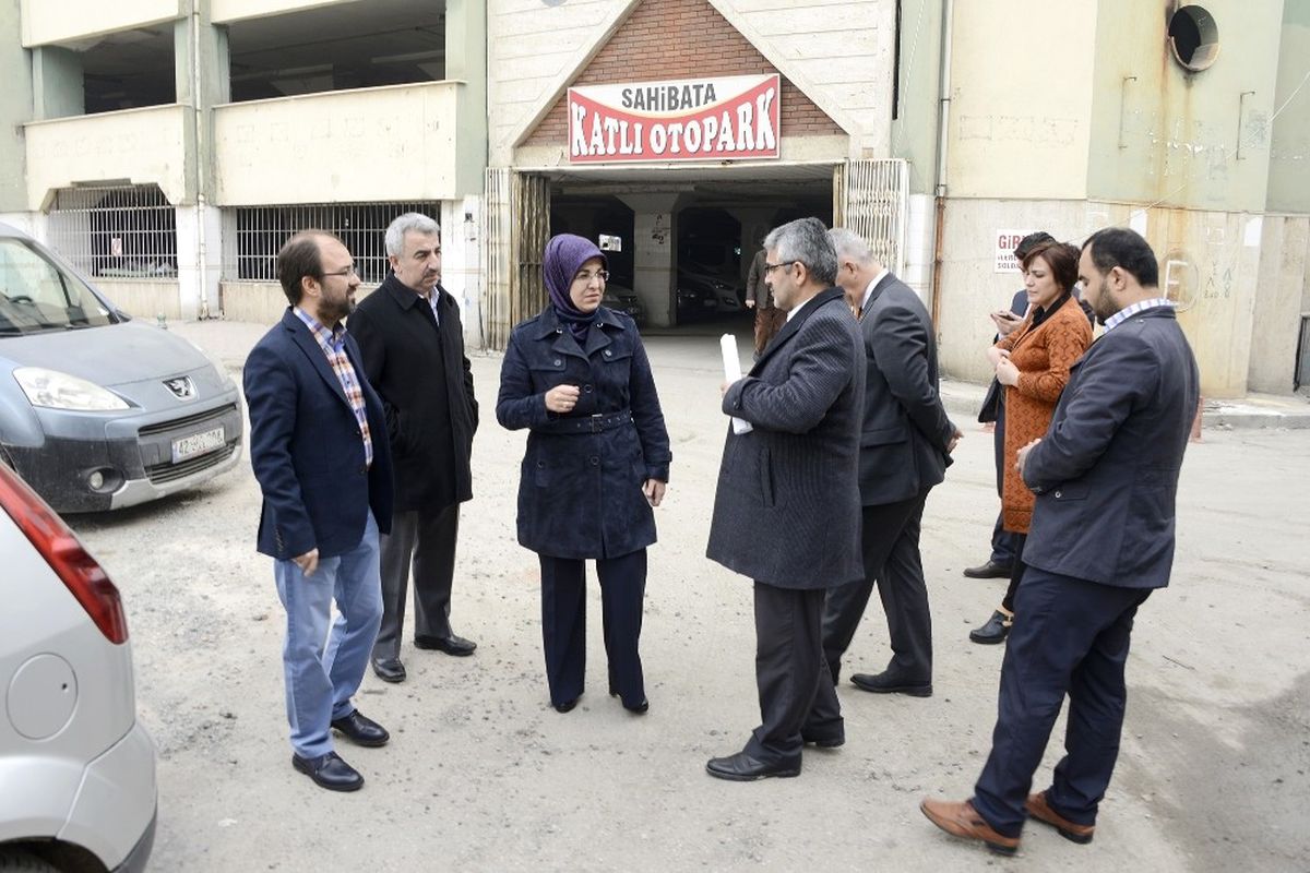 Sahibata Katlı Otoparkı Yıkılıyor