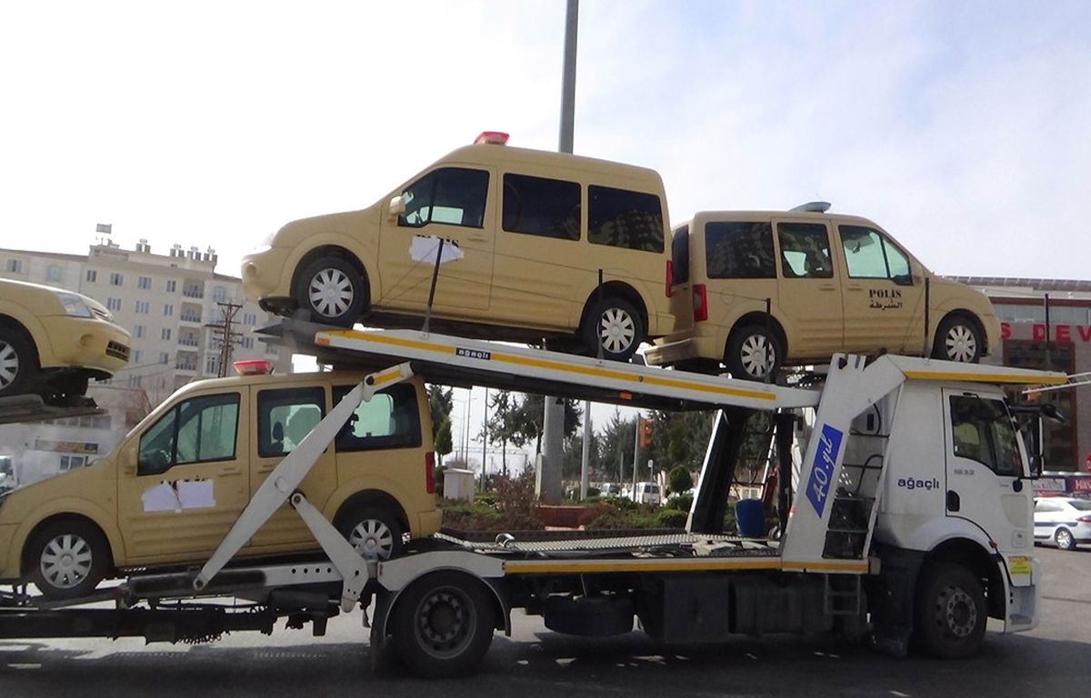 Suriyeli Polislerin Araçları da Ülkelerine Gönderildi