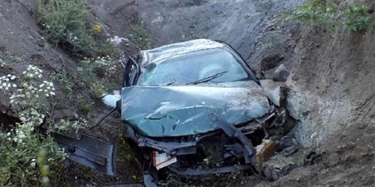 Uçuruma Yuvarlanan Otomobilin Sürücüsü Ağır Yaralandı