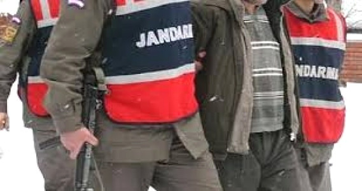 Uyuşturucu Tacirleri Jandarmadan Kaçamadı