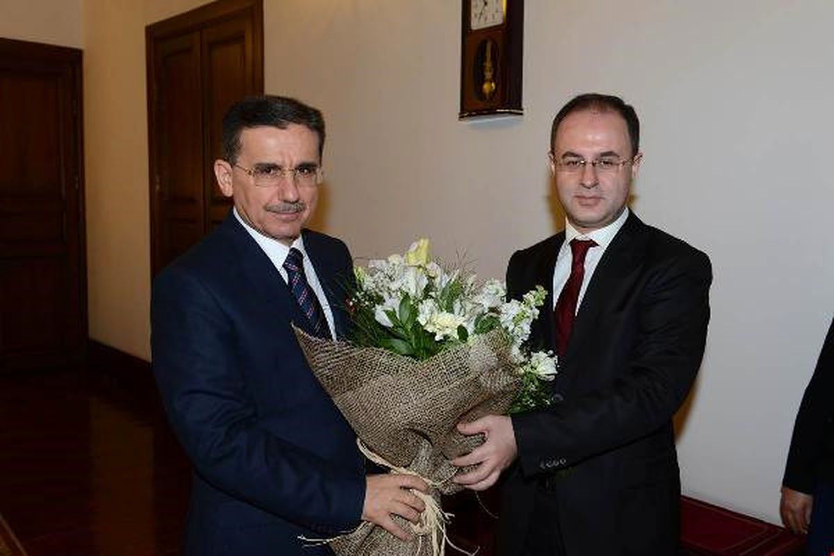 Vergi Rekortmeni Ankaralı İş Adamları, Teşekkür Belgelerini Vali Topaca\'dan Aldı
