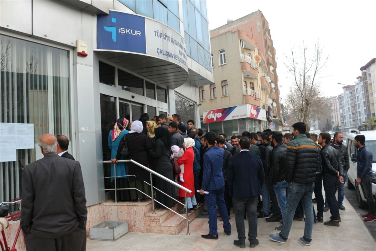 Yozgat\'ta Kurumlara Bin 750 Geçici İşçi Alınacak