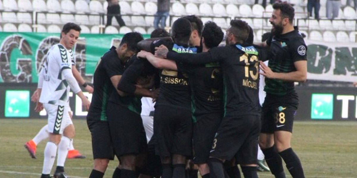 Akhisar Avantaj Peşinde!