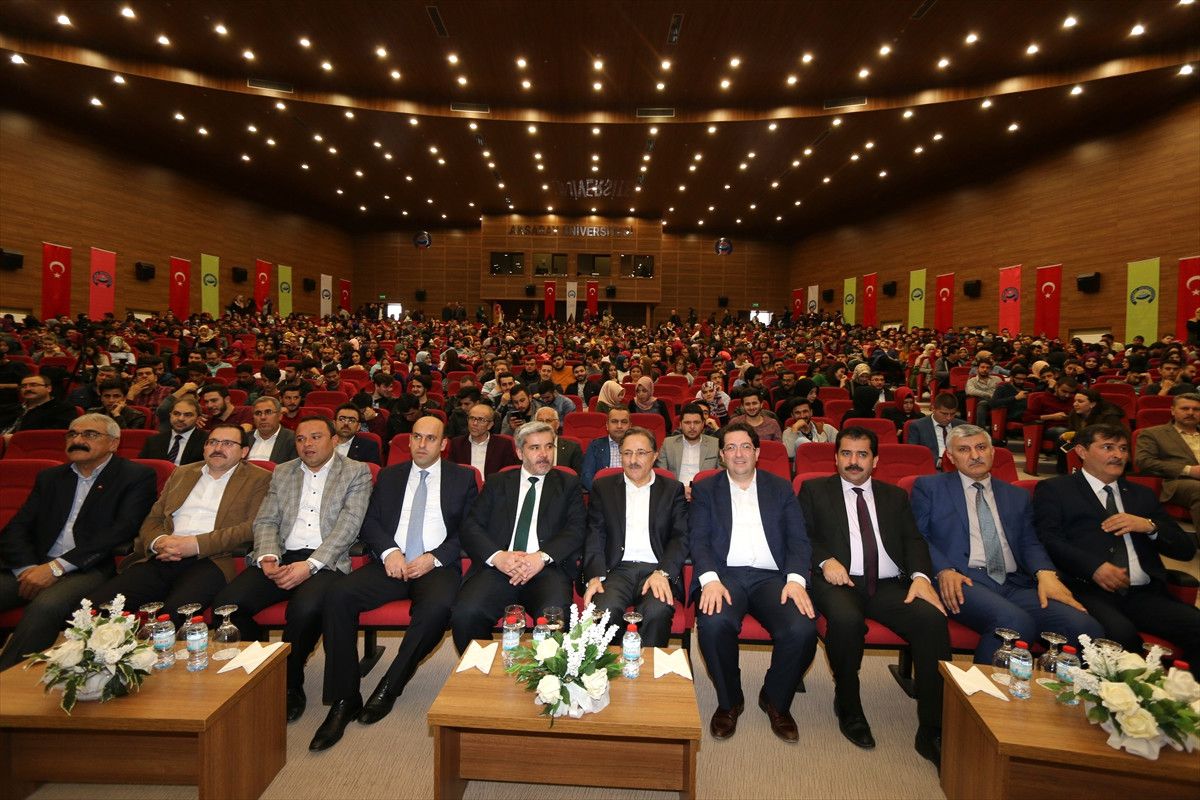 Aksaray\'da "Türkiye\'de Askeri Darbeler ve 28 Şubat" Konferansı