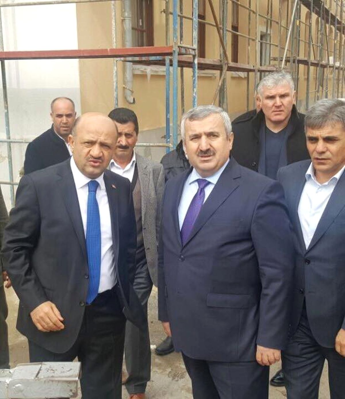 Bakan Işık, Hereke\'de İncelemelerde Bulundu