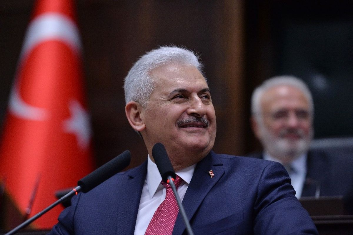 Başbakan Yıldırım: "Kılıçdaroğlu, CHP\'nin Başına İkinci Bir Genel Başkan Daha Seçsin"
