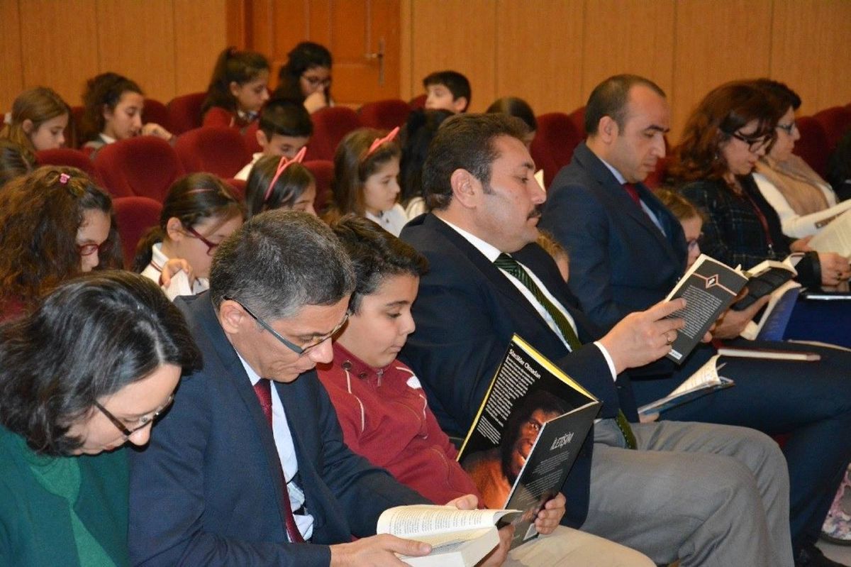 Başsavcı ve Milli Eğitim Müdürü Çocuklar ile Kitap Okudu