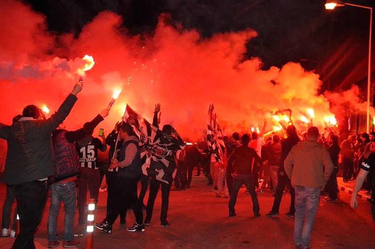 Beşiktaş\'a Coşkulu Karşılama