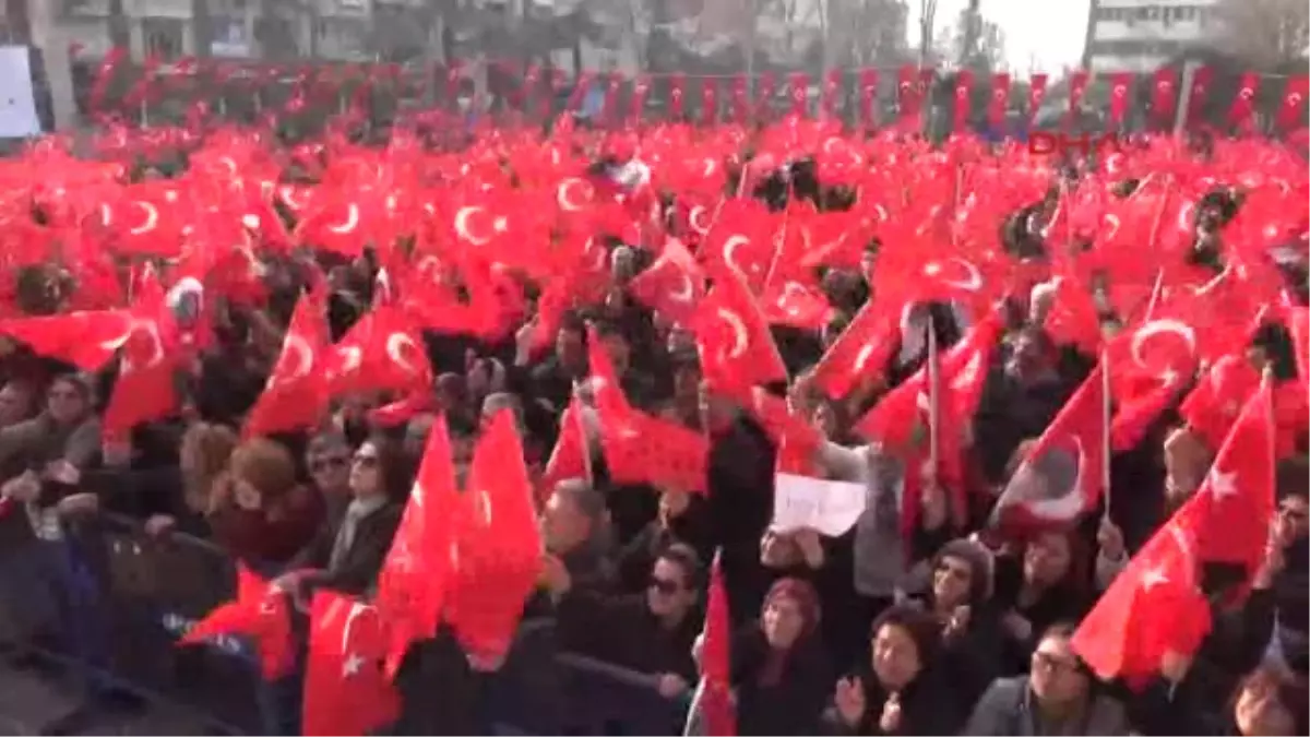 Çanakkale CHP\'li Ince: "Dünyayı Itaat Edenler Değil, \'Hayır\' Diyenler Değiştirir"