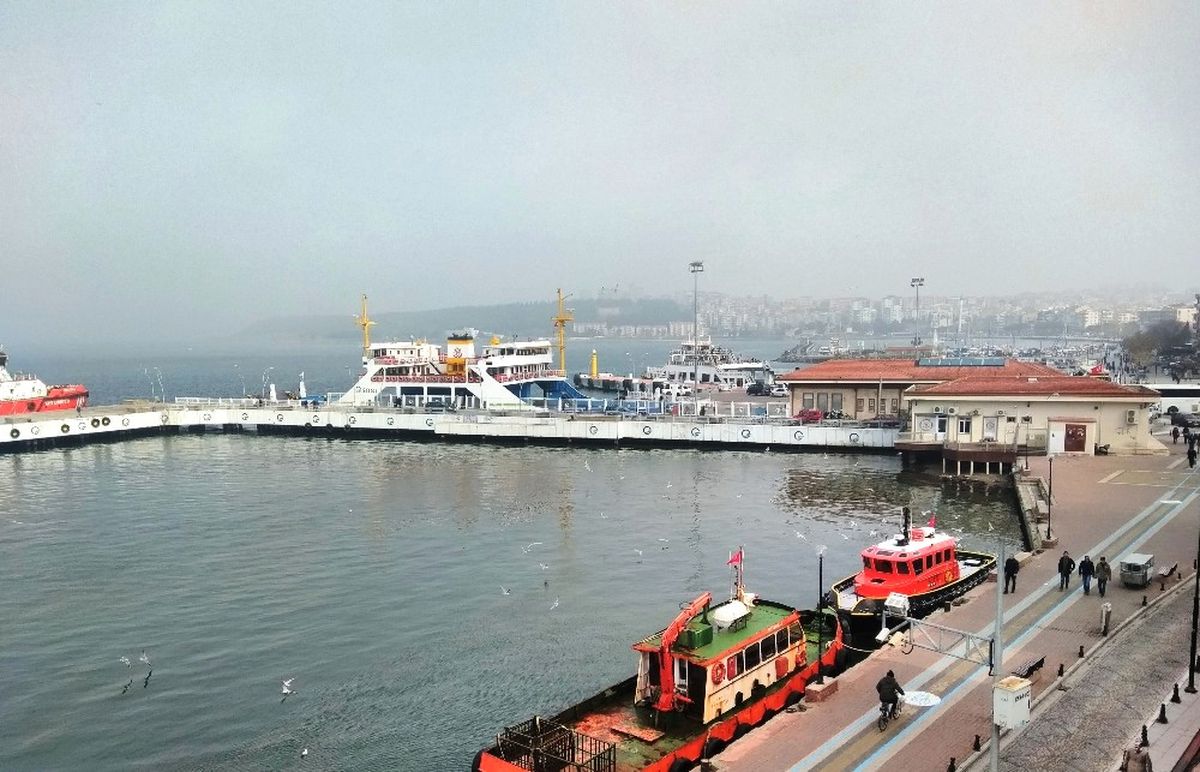 Çanakkale\'de Feribot Seferleri Yeniden Başladı