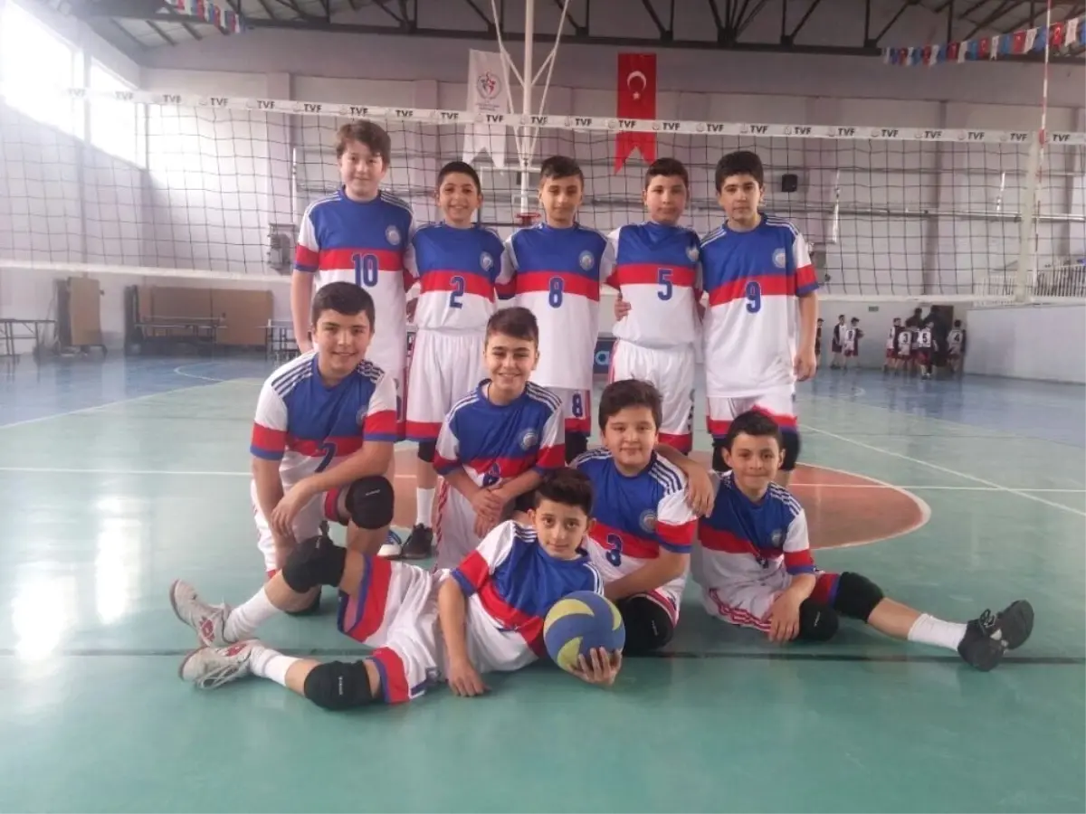 Çankırı Belediye\'si Voleybol\'da İl İkincisi Oldu