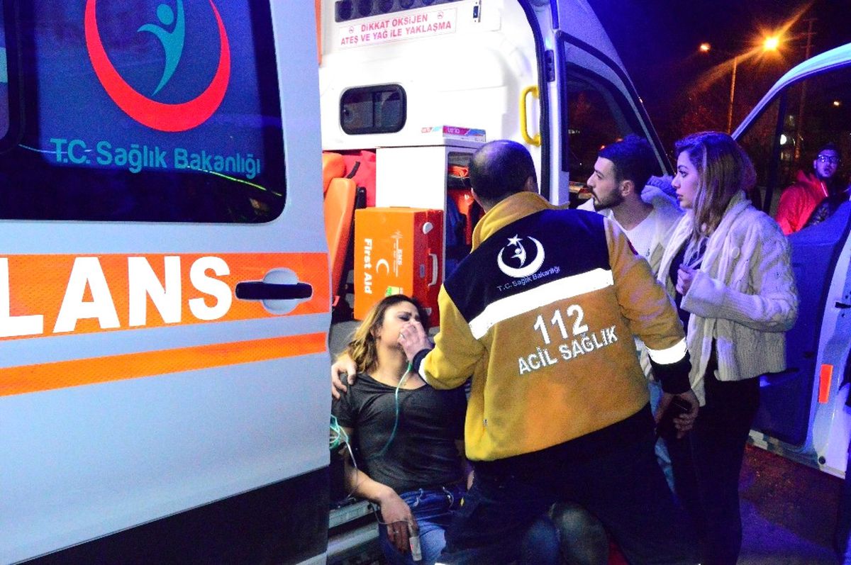 Derbinin Ardından İki Grup Kavga Etti