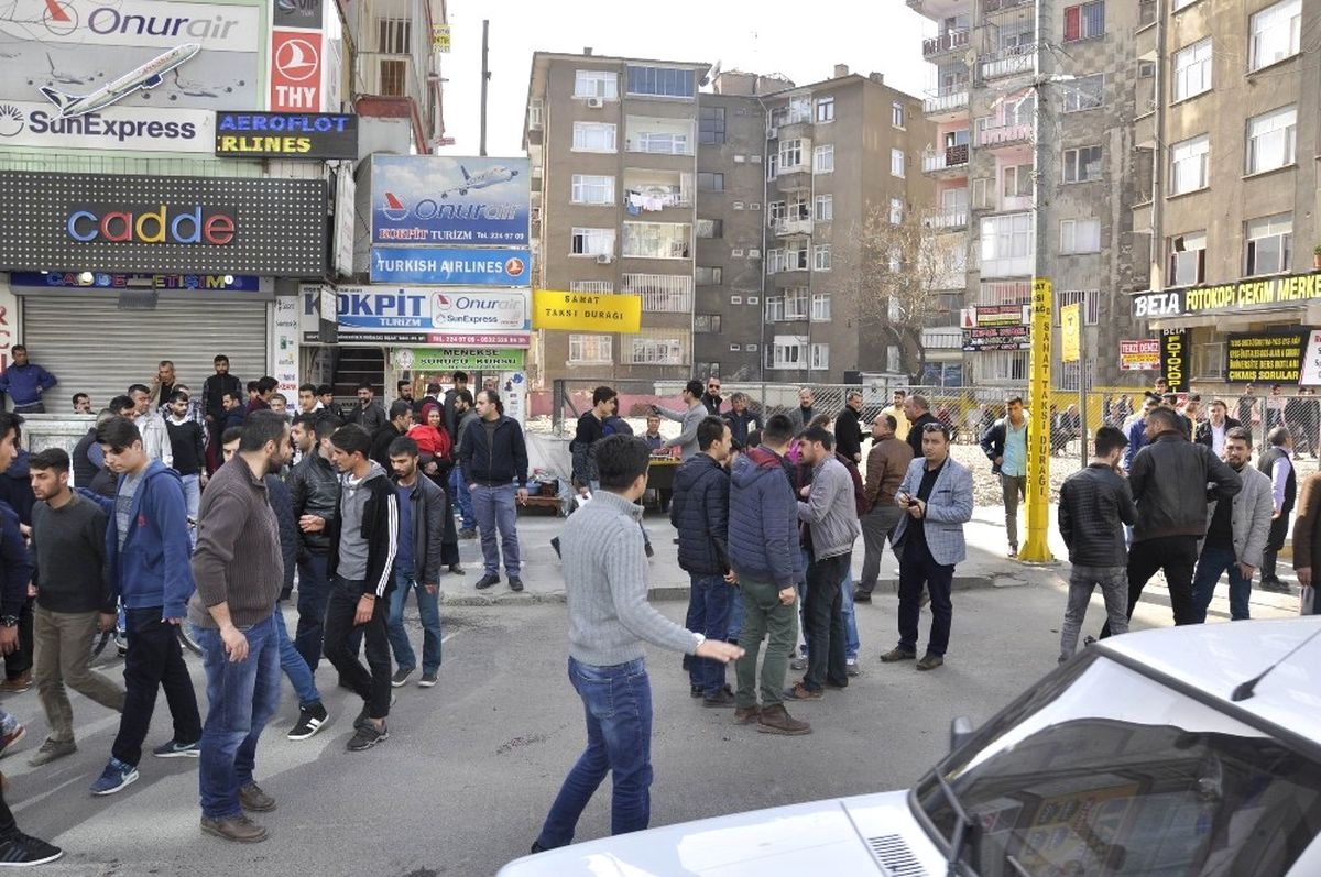 Diyarbakır\'da Tespih Kavgası: 1 Yaralı
