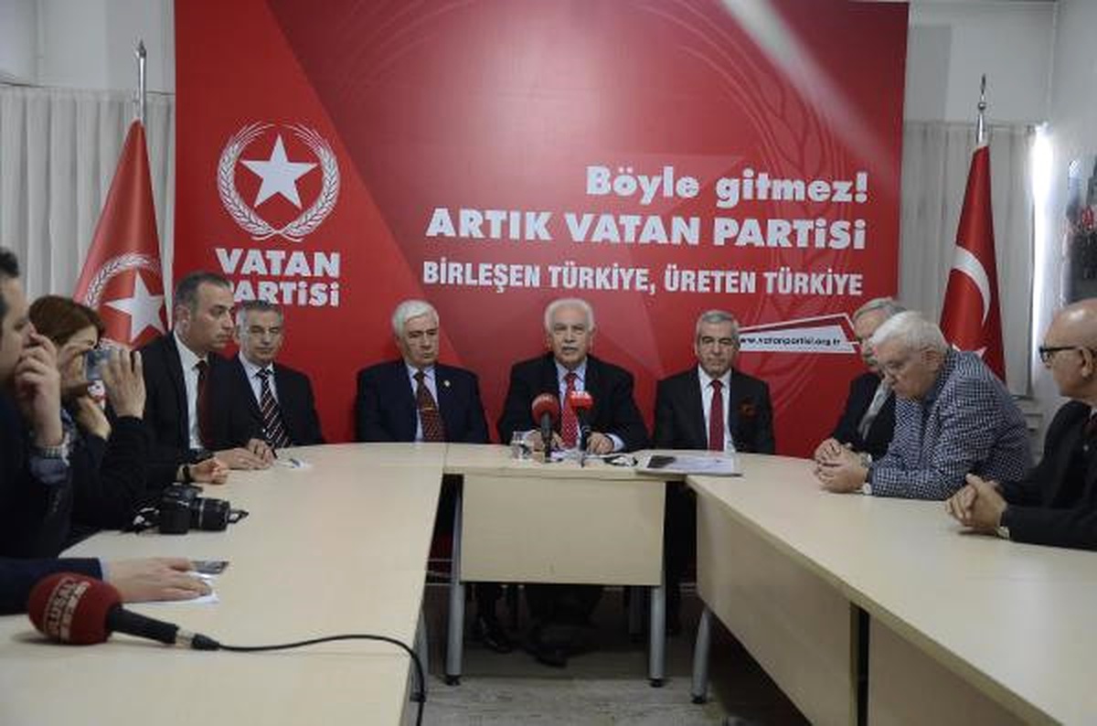 Doğu Perinçek: Kürdistan Bayrağı Açılması, Kimlerin PKK ve Fetö ile El Ele Verdiklerini...