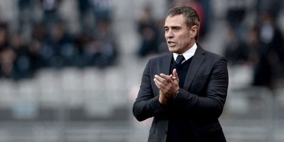 Ersun Yanal\'dan Sürpriz Karar