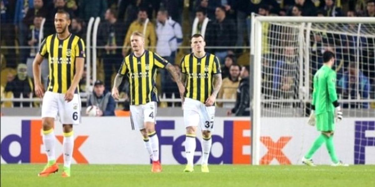 Fenerbahçe\'de Ayrılık Rüzgarları!