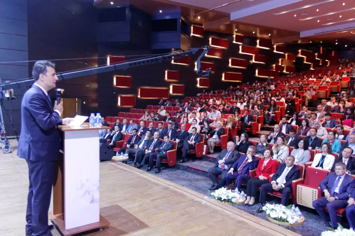 Gtü\'de "Geçmişten Günümüze Gümrük Birliği" Söyleşisi