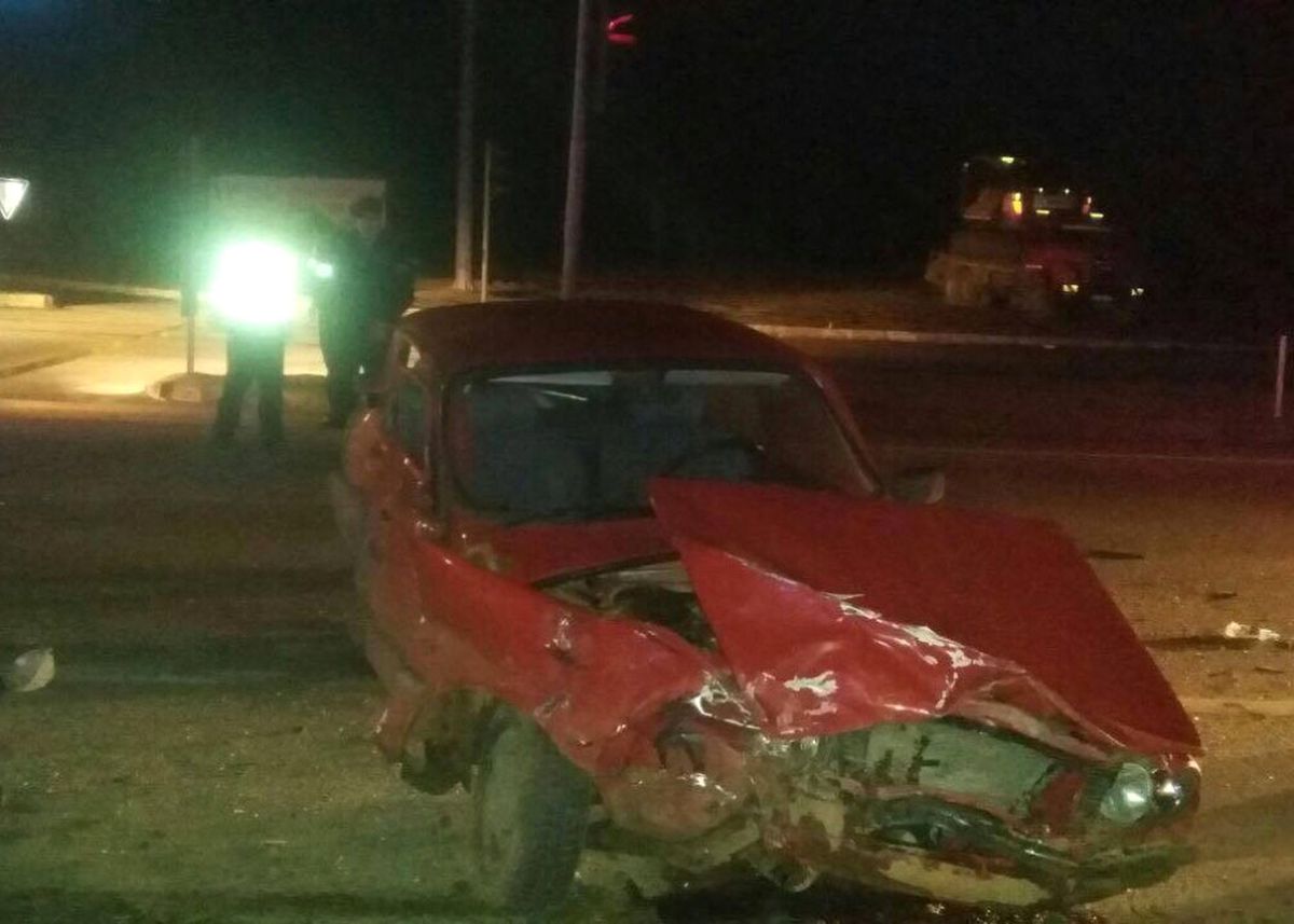 Iki Araç Çarpıştı: 1 Ölü, 5 Yaralı