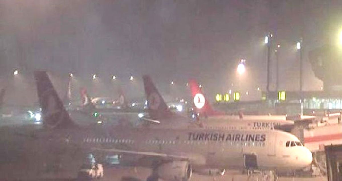 İstanbul\'daki Yoğun Sis Hava Ulaşımını da Vurdu
