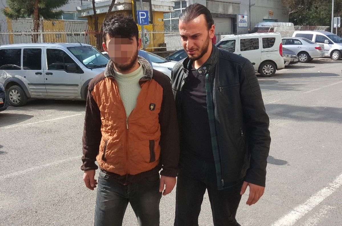 İstanbul\'dan Getirdikleri Yarım Kilo Bonzai ile Yakalandılar