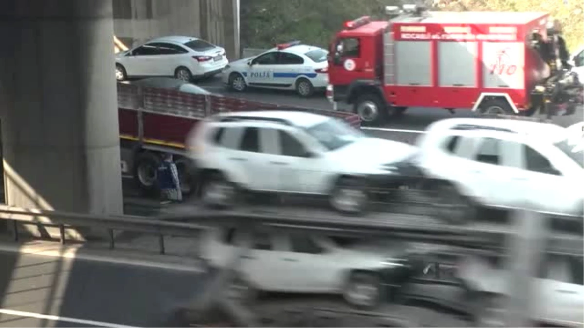 Izmit\'te Trafik Kazası: 1 Yaralı