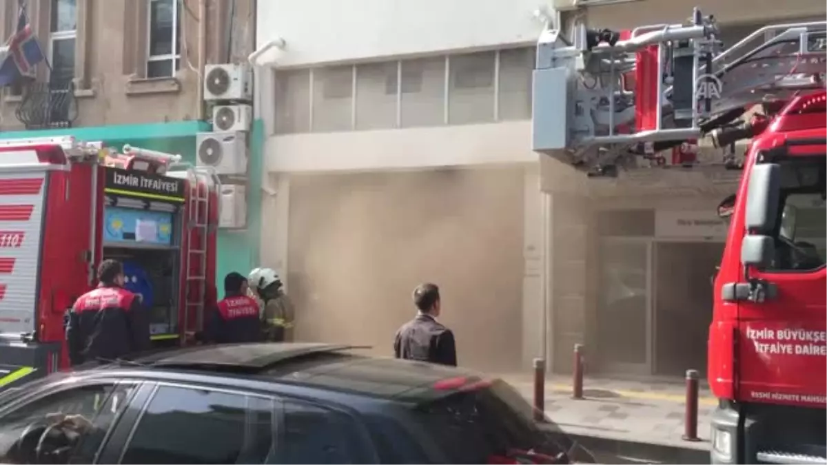 Kazan Dairesindeki Yangında 1 İşçi Dumandan Etkilendi