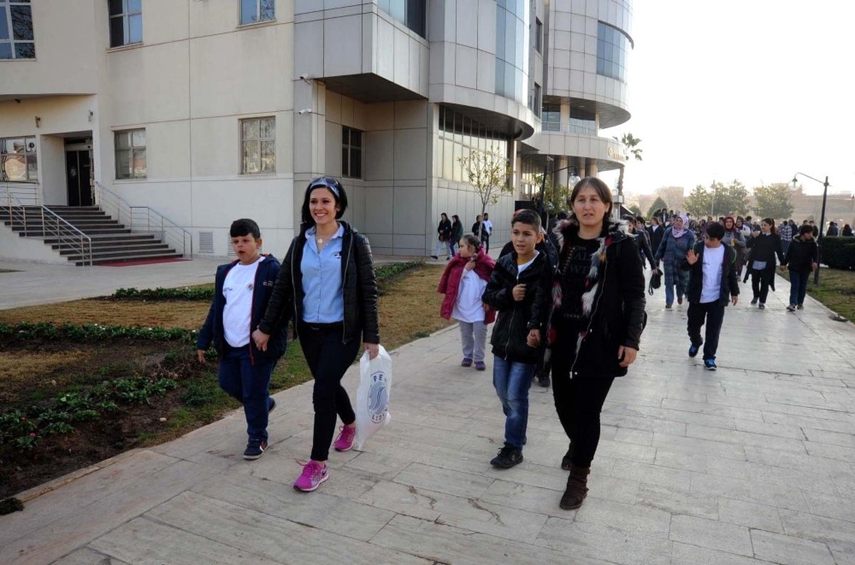 Kepez Belediyesi\'nin Engeliniz Engelimizdir Projesi Devam Ediyor
