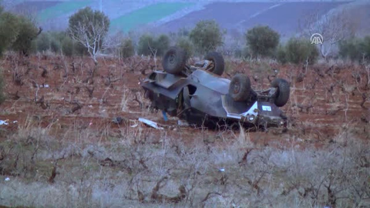 Kilis\'te Askeri Araç Şarampole Devrildi: 3 Asker Yaralı