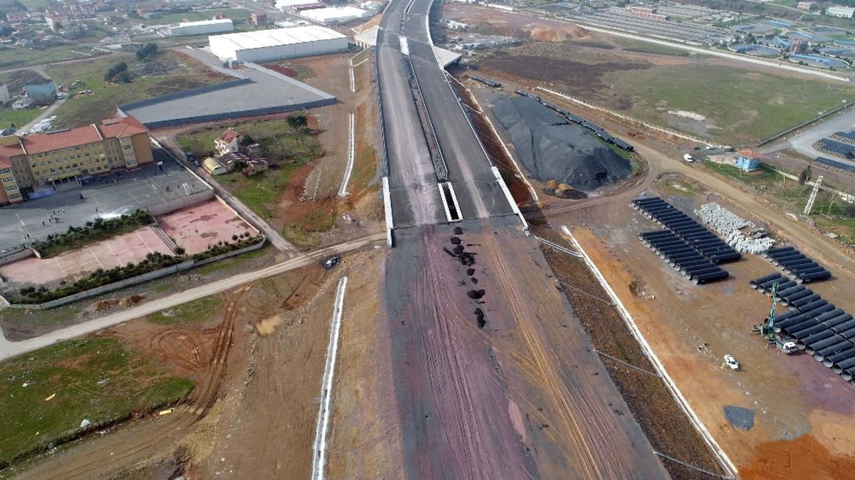 3\'üncü Köprüde Tamamlanmayan Yol Izdırabı, Sürücüler İsyan Etti