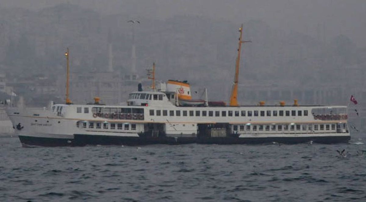 Şehir Hatları Seferine Sis Engeli
