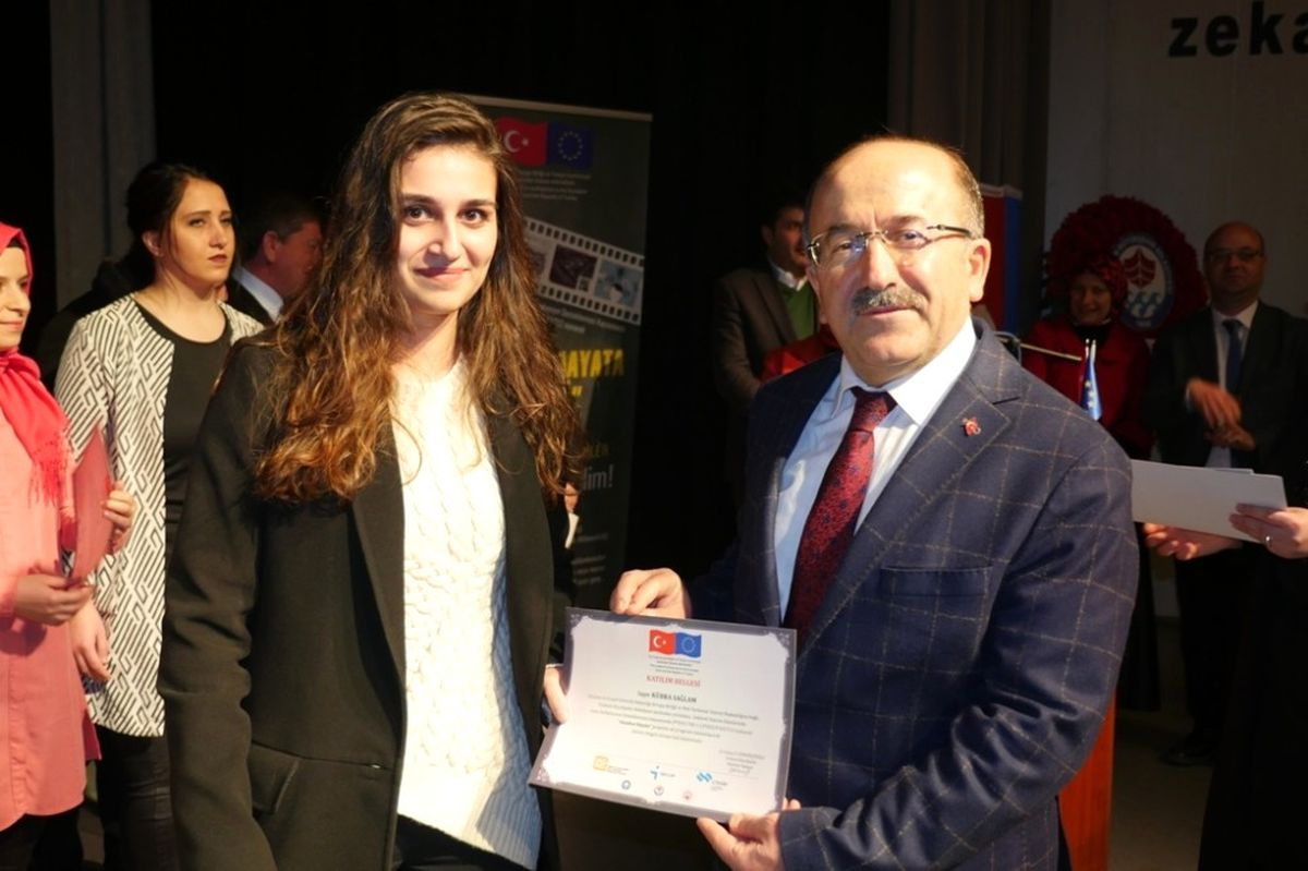 Trabzon\'da "Okuldan Hayata" Projesinin Kapanış Toplantısı Gerçekleştirildi