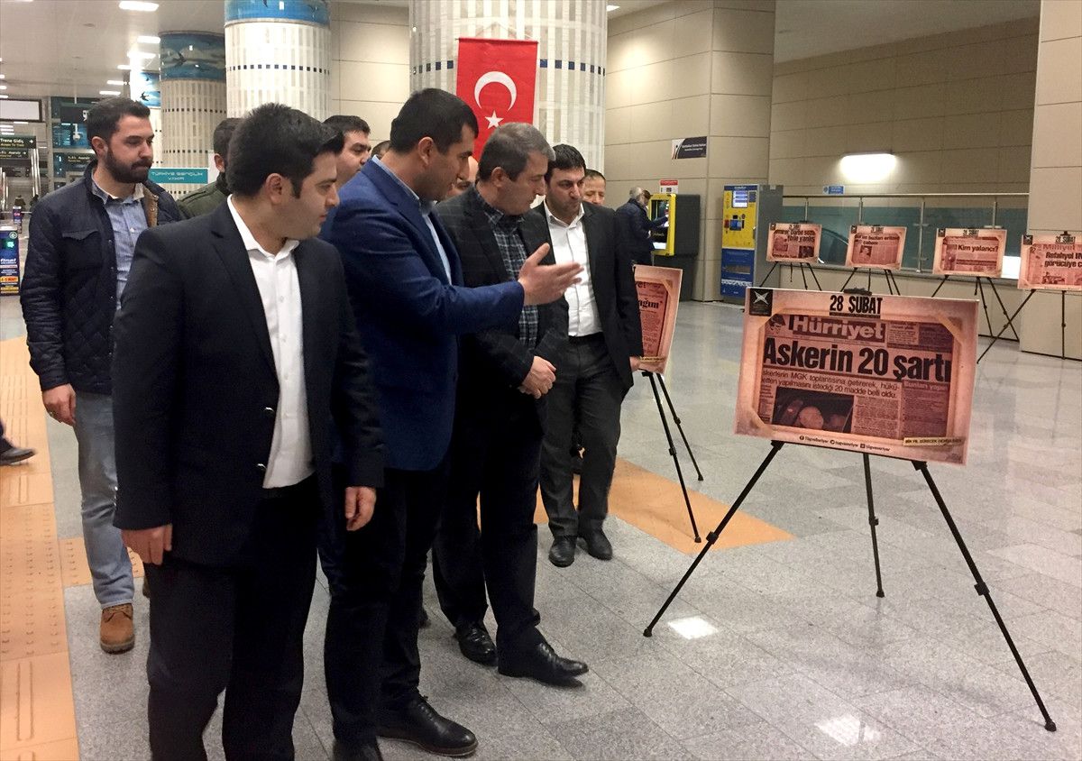 Tügva\'dan "28 Şubat Manşetleri" Sergisi