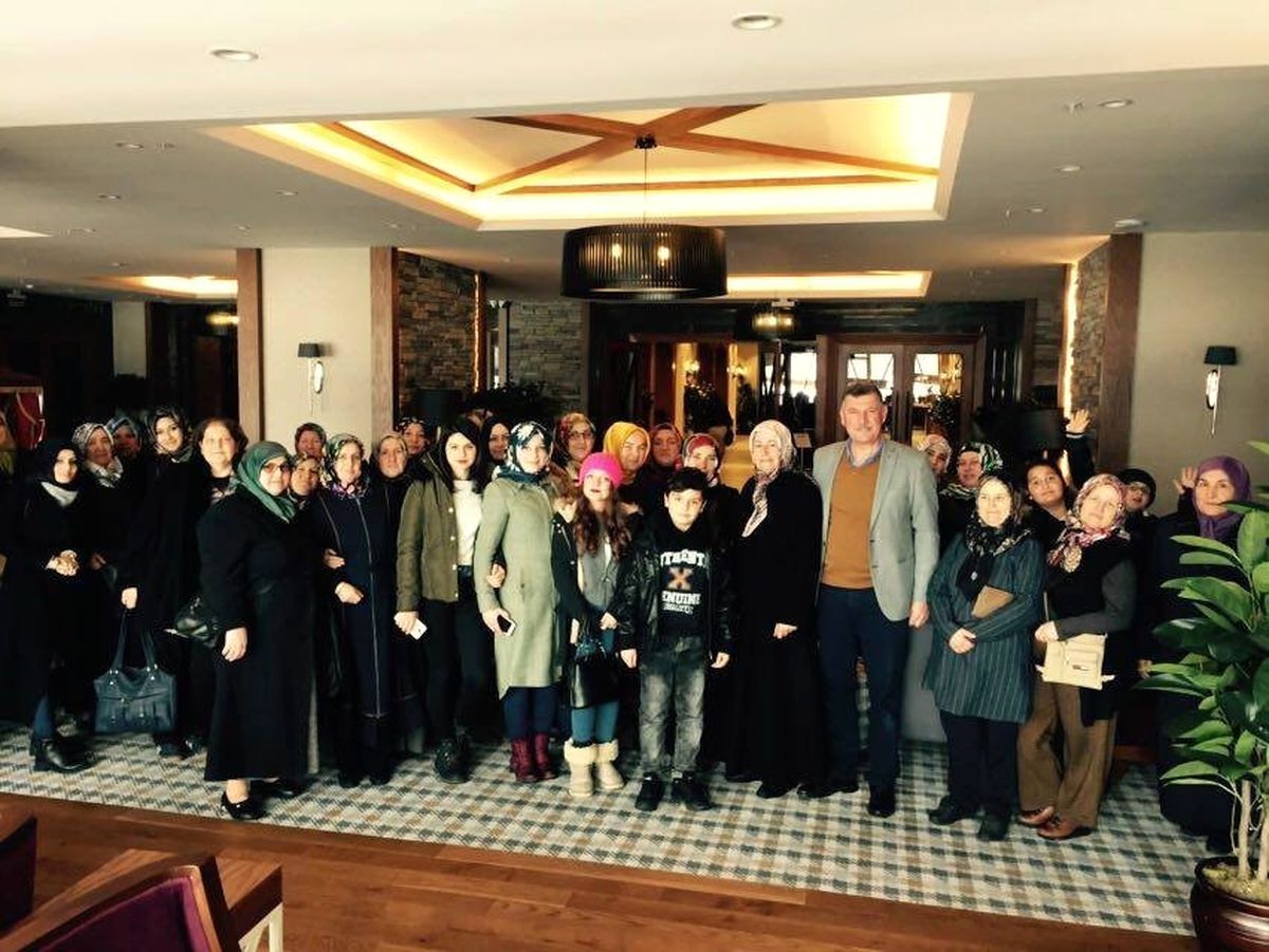Vezirhanlı Kadınlar Başkan Duymuş\'la Bursa\'da Gezdi