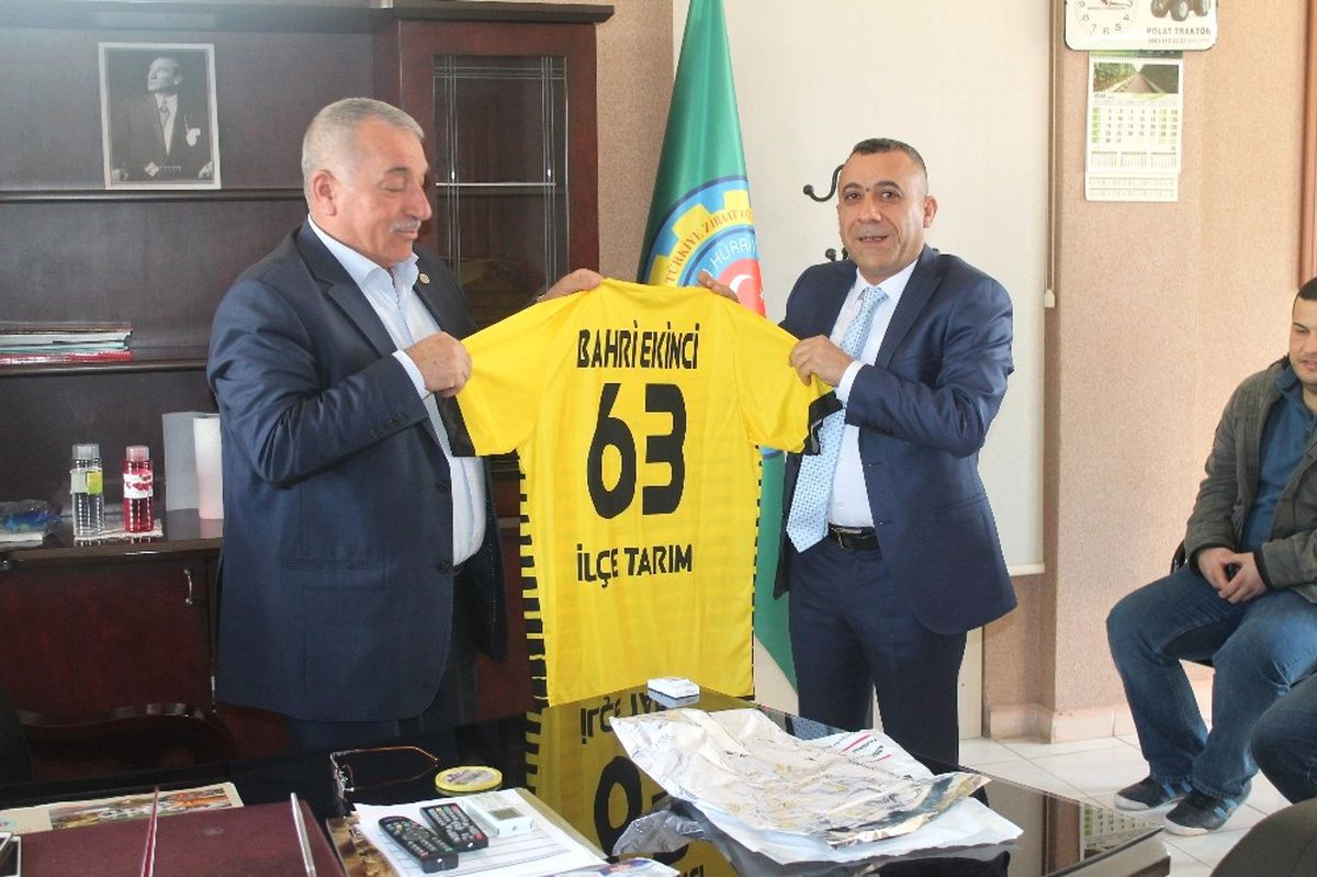 Viranşehir de Başkan Ekinci\'den İlçe Tarıma Destek