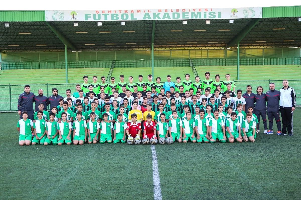 Yeşil Sahada Şampiyonun Adı Değişmedi