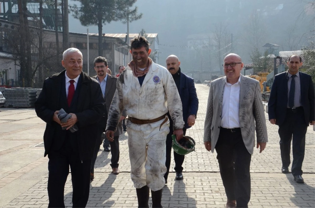 Zonguldak\'ta Madene İnen Feyzioğlu: "Devletin Koşulları, Özel İşletmelerin Koşullarından Daha İyi"