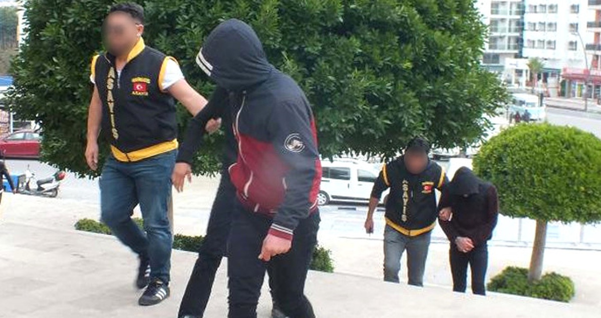 Serbest Bırakıldıktan Sonra Hırsızlık Yapan 3 Zanlı Tutuklandı