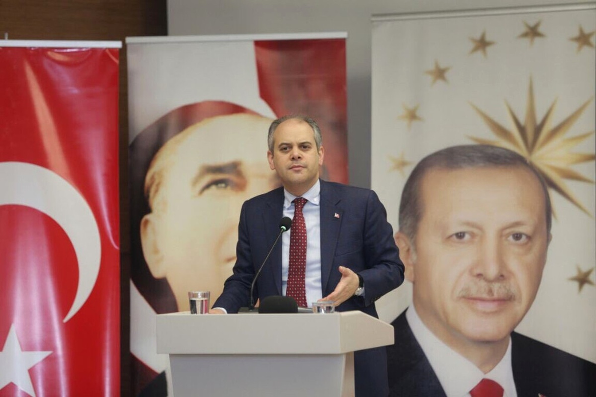Atatürk\'ü Suistimal Edenler Hangi Çiviyi Çaktınız?"