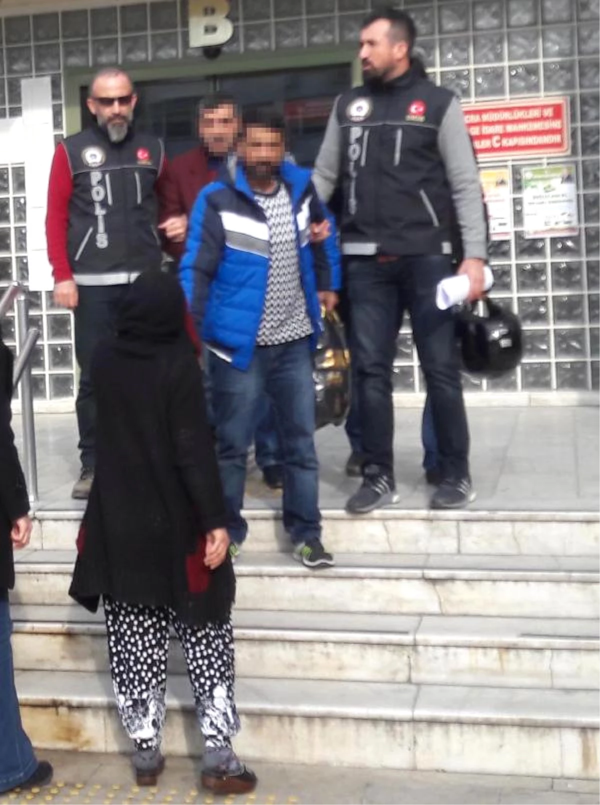 Aydın\'da Uyuşturucu Operasyonuna 4 Tutuklama