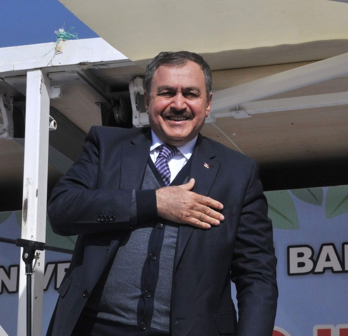 Bakan Eroğlu\'ndan Kıbrıs\'ta Yaşanan İçme Suyu Sorunu ile İlgili Açıklama