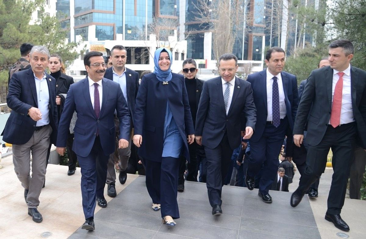 Bakan Kaya\'dan Başkan Atilla\'ya Ziyaret
