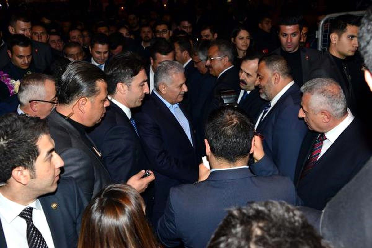 Başbakan Yıldırım: "Anayasa Değişikliği Erdoğan İçin Değil, Her Doğan İçindir" (3)
