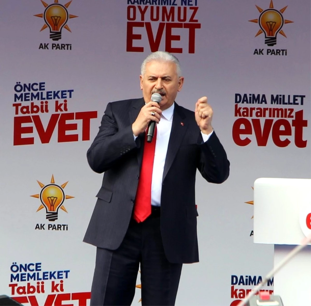 Başbakan Yıldırım: "Kılıçdaroğlu İstiyorsa Gelsin Muavin Olsun, Engel Yok"