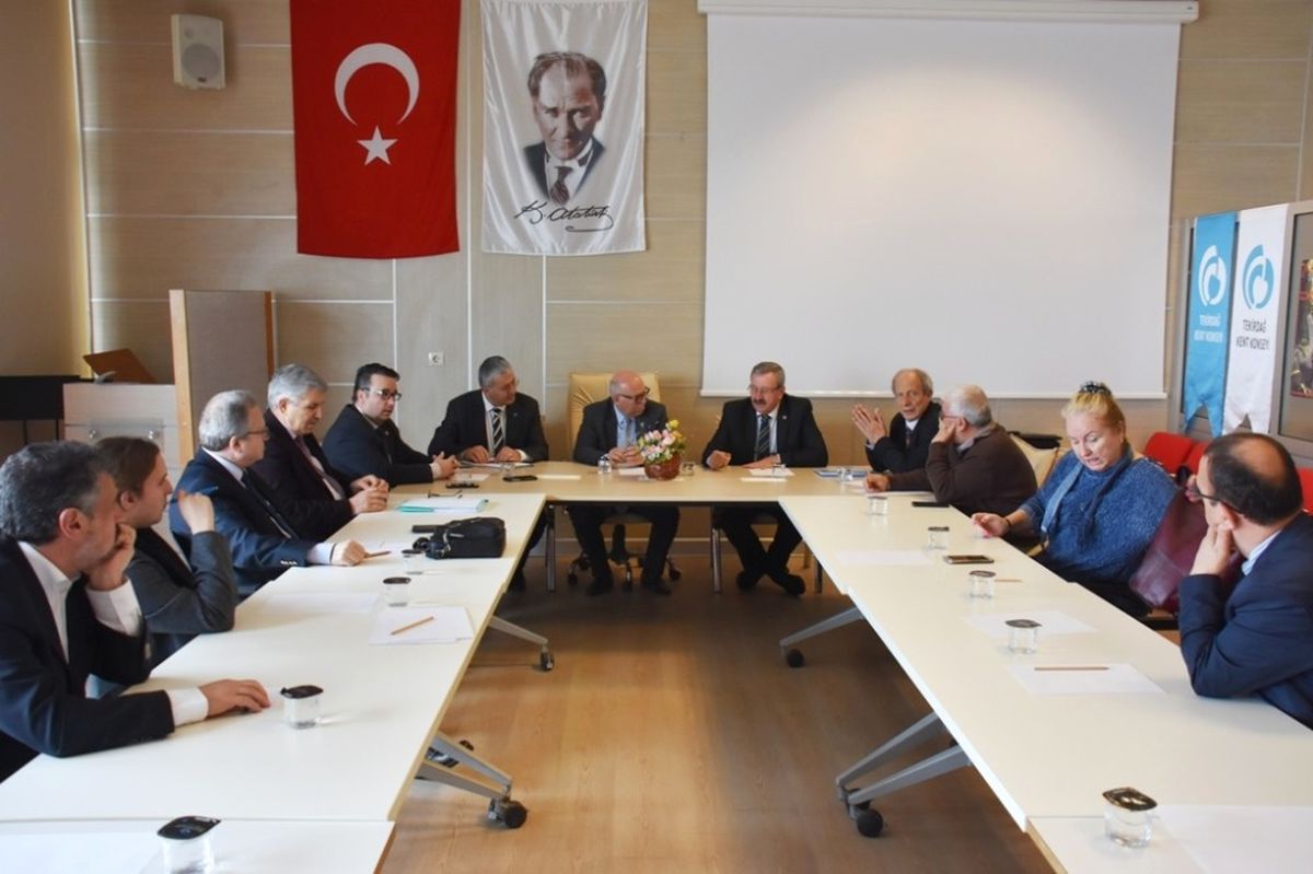 Başkan Eşkinat Tekirdağ Kent Konseyi\'ni Ziyaret Etti