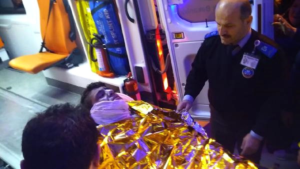 Bulaşık Makinesi Tutuştu, Yangını Söndürmek İsterken Yandı