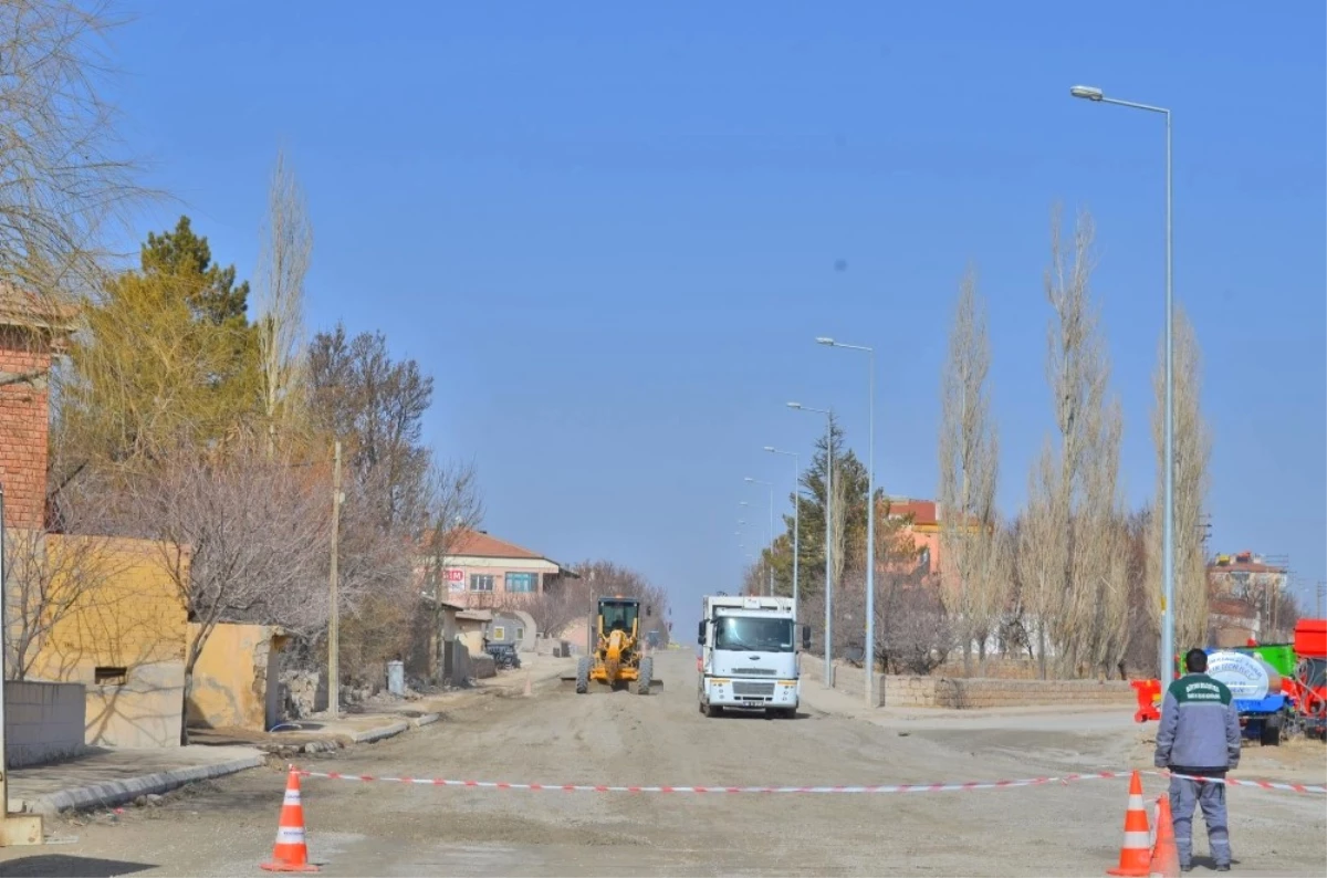 Bünyan Belediyesi Yol Yapım Çalışmalarına Başladı
